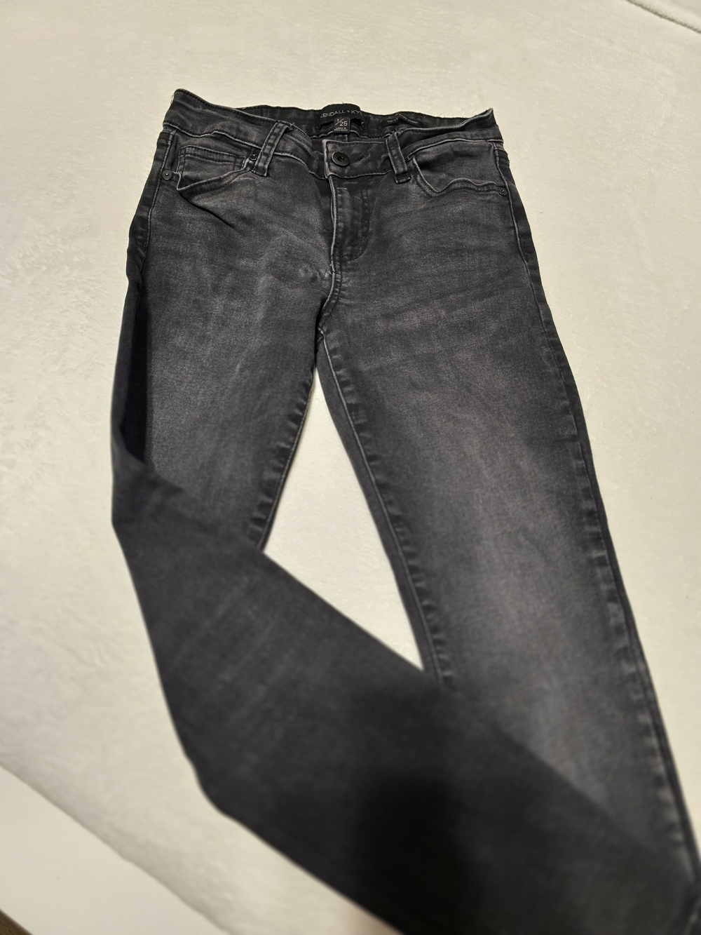 Kendall & Kylie Women's Skinny Jeans in Washed Black